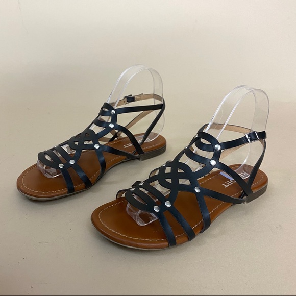 report black flat sandals